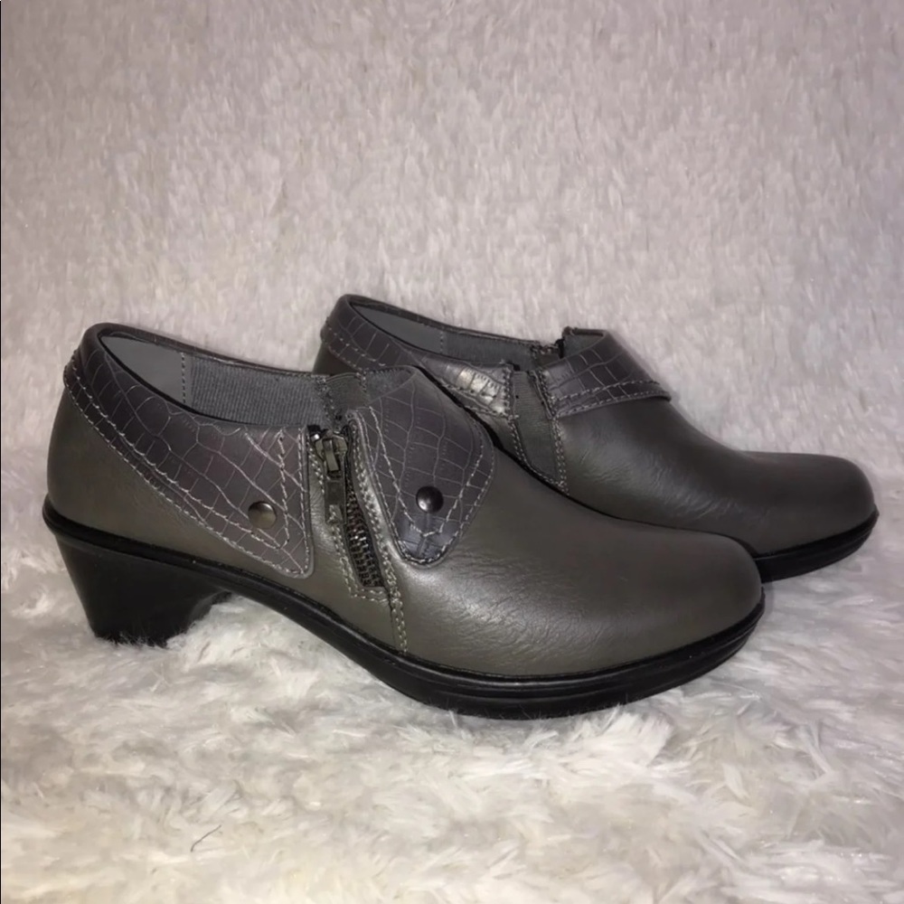 Easy Street Women's Darcy Boot, Gray, Size 9.5 W